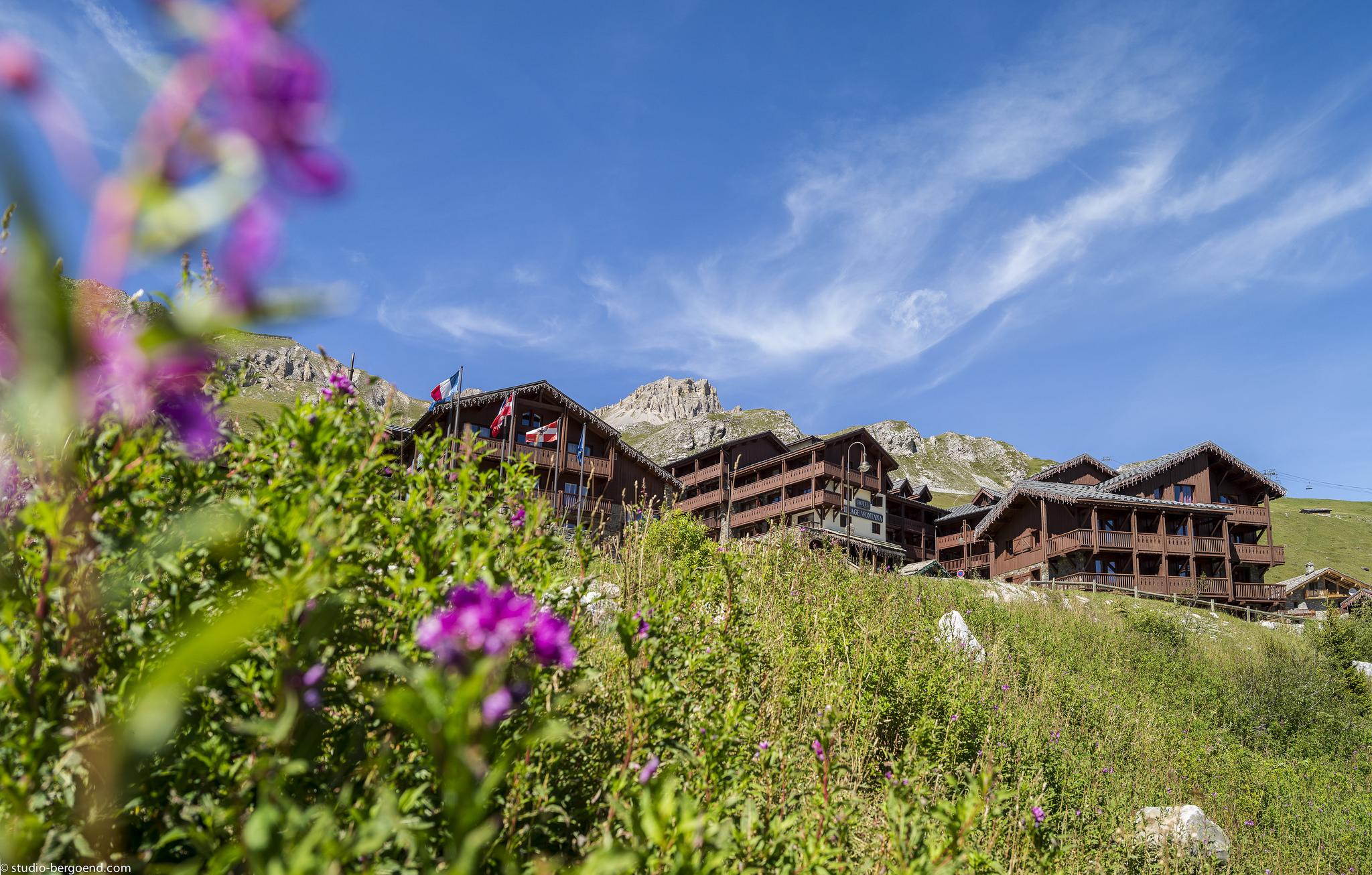 Hotel Village Montana By Les Etincelles Tignes Exterior photo